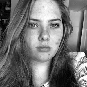 Meet your Posher, Hallee